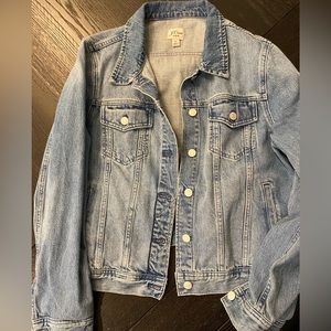 Jcrew denim jacket, size large, worn 1 time, like new